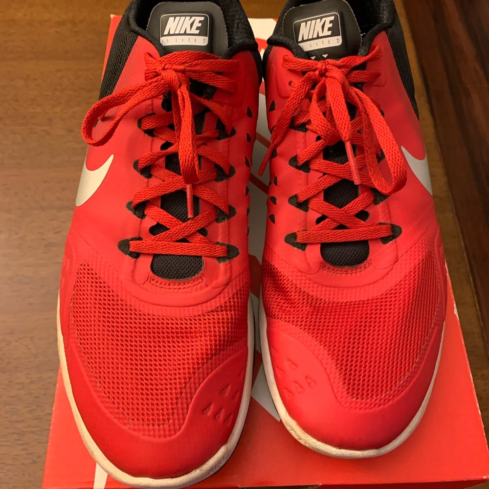 Nike men’s shoes bright red size 9 1/2